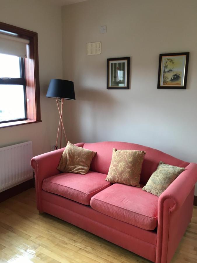 Strokestown Townhouse Apartments ภายนอก รูปภาพ